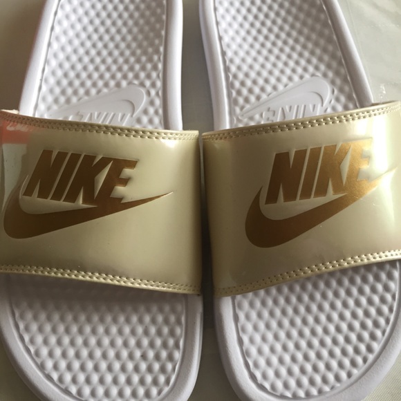White/Gold Nike Slides - Picture 2 of 6